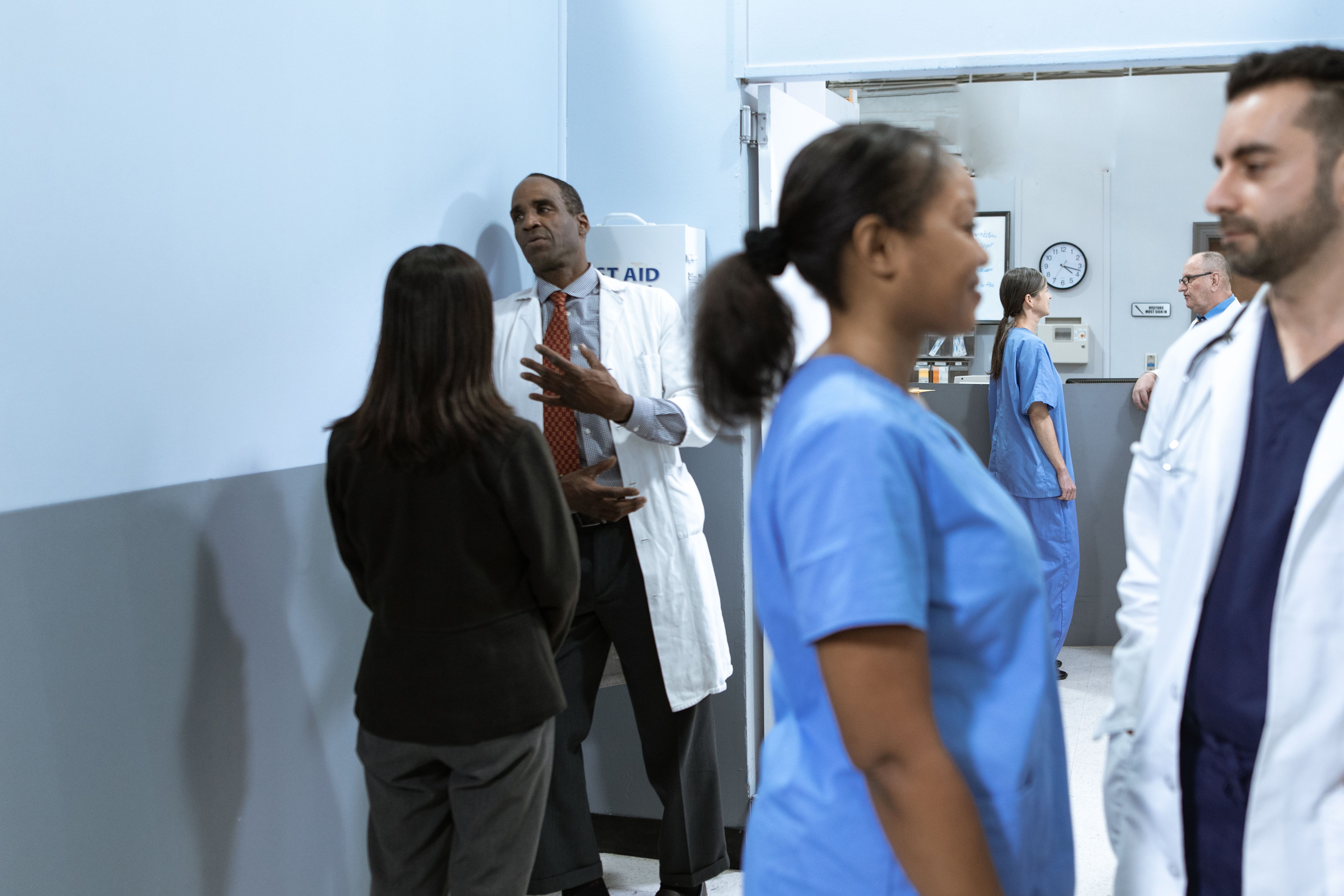 Interprofessional collaboration in healthcare: team of healthcare professionals working together